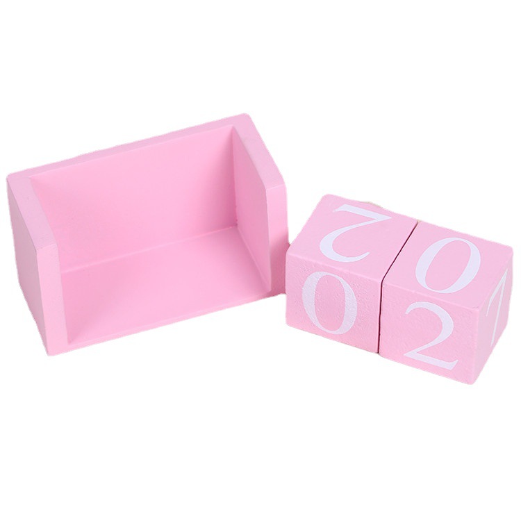 European country-style rectangular mini wooden calendar decoration, home decoration and photography props Item Picture