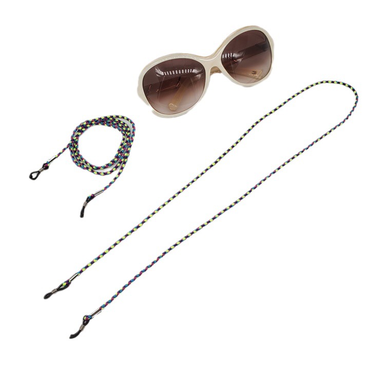 "Korean niche high-end color glasses rope, sports children's mask chain, headphones anti-loss chain. Application Scenario