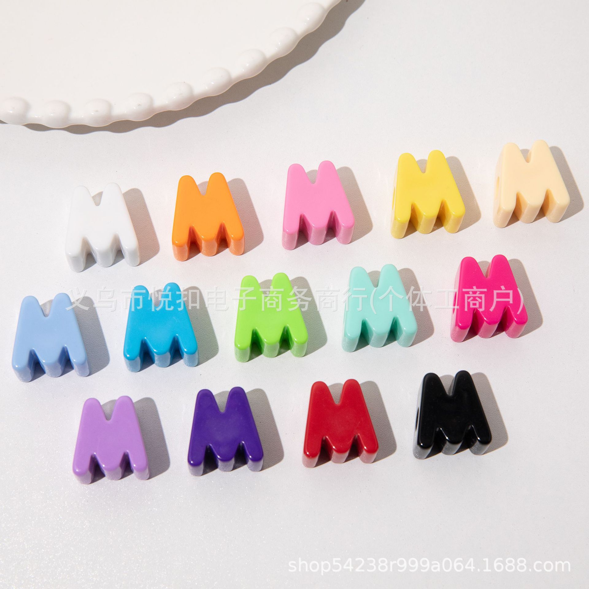 6mm acrylic English letter beads, macaron dopamine hand-strung beads, straight hole loose beads, mobile phone chain beads Item Picture