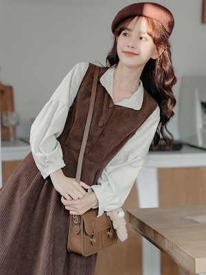 Autumn 2022 New Dress Suspenders Skirt Two-Piece Set details Picture