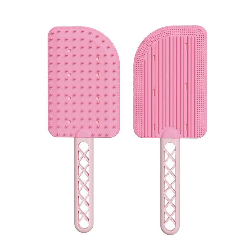 Cat pet floating hair comb brush hair massage to remove floating hair cat comb. The cat comb is brushed on both sides for easy cleaning of the hair scraper Item Picture