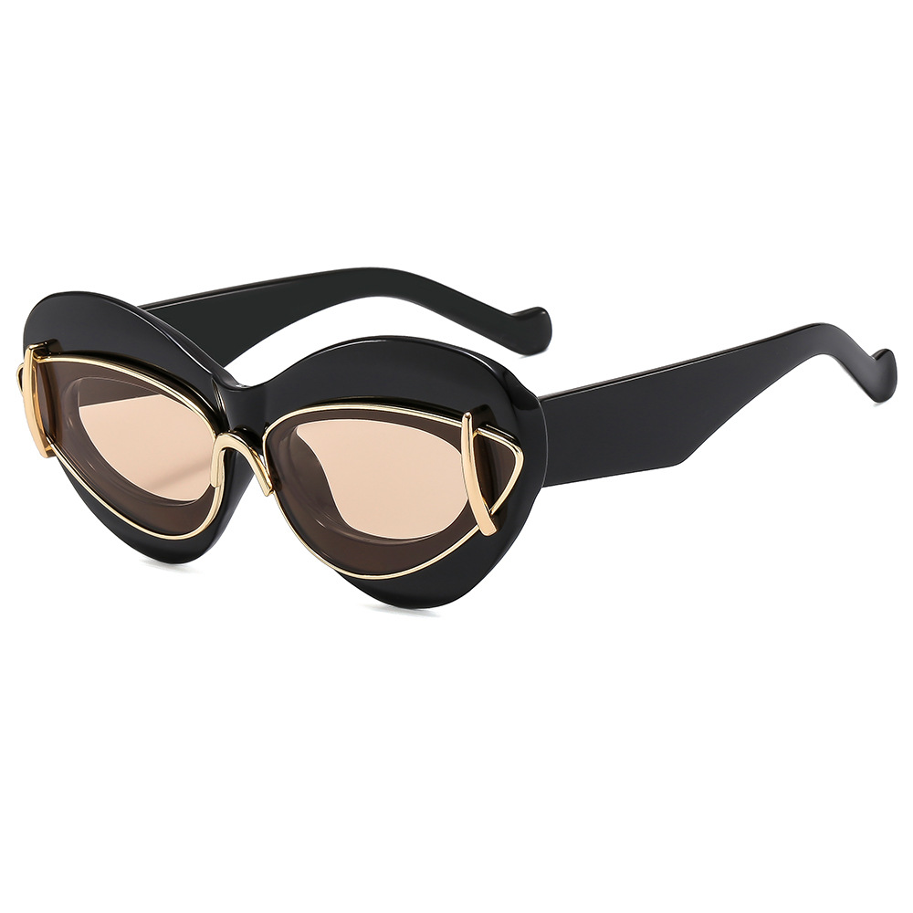 Cat-eye double-frame sunglasses for women, European and American fashion trends, hip-hop sunglasses, Instagram influencers, and exaggerated personality sunglasses Application Scenario