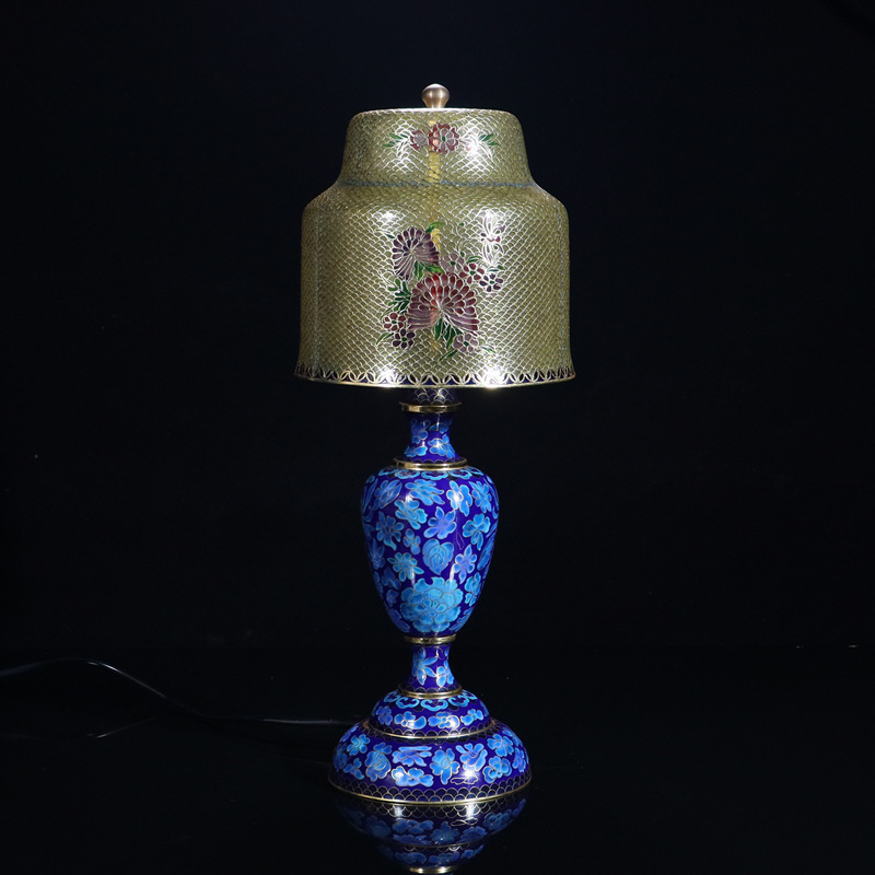 Traditional Chinese culture is derived from cloisonne enamel, transparent blue lampshades, Jingtai blue table lamps, and European retro decorative lamps pic 3