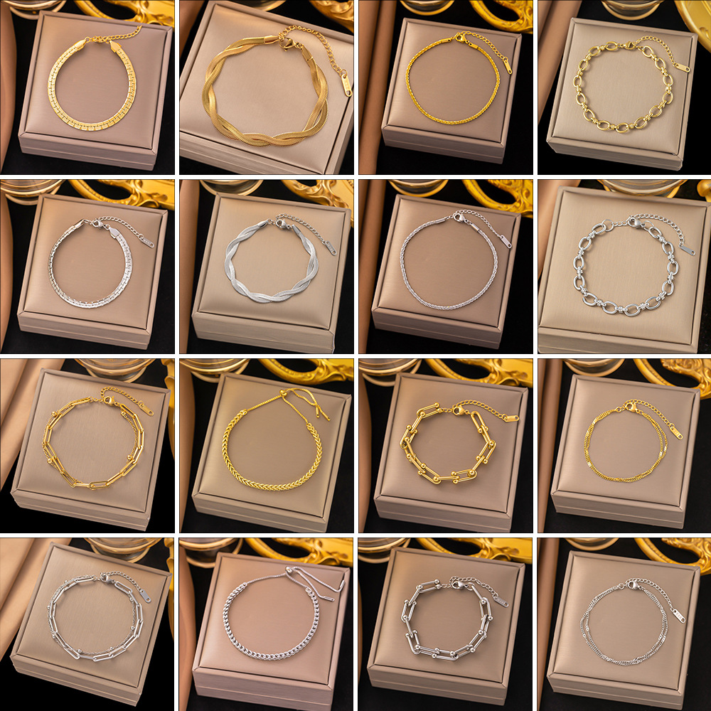 【 Titanium Steel bracelet in gold + Steel Color 】2024 best-selling cross-border wholesale retro heart-shaped double-layer bracelet from Europe and America Specification image