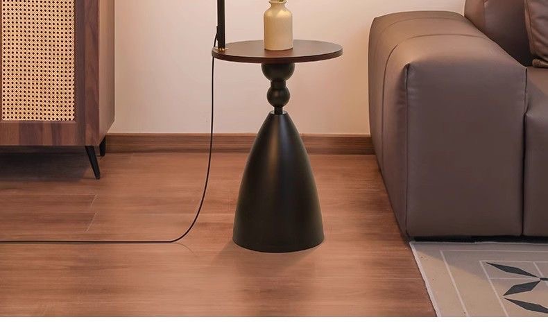 Full-spectrum Vintage floor lamp, retro living room sofa side ambient light, bedroom design sense bedside lamp pic 23