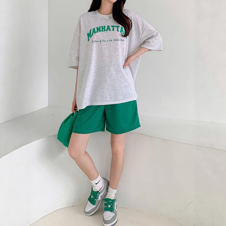 Dongdaemun Cross-border plus-size women's set, ins Chanel style T-shirt and Shorts two-piece casual sporty set for women's summer Application Scenario