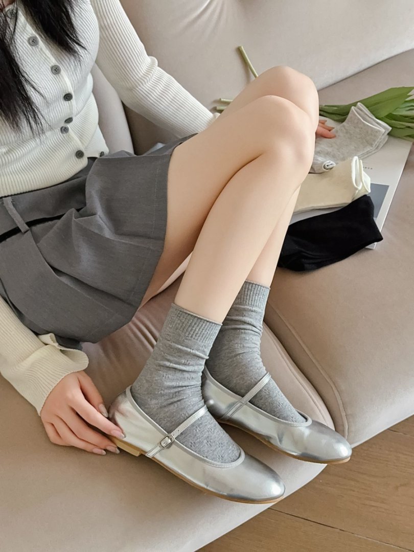 袜子地摊一件代发无骨春夏袜子女中筒袜夏季薄款袜子奶油白网眼袜棉袜ins白袜诸暨一件代发详情9
