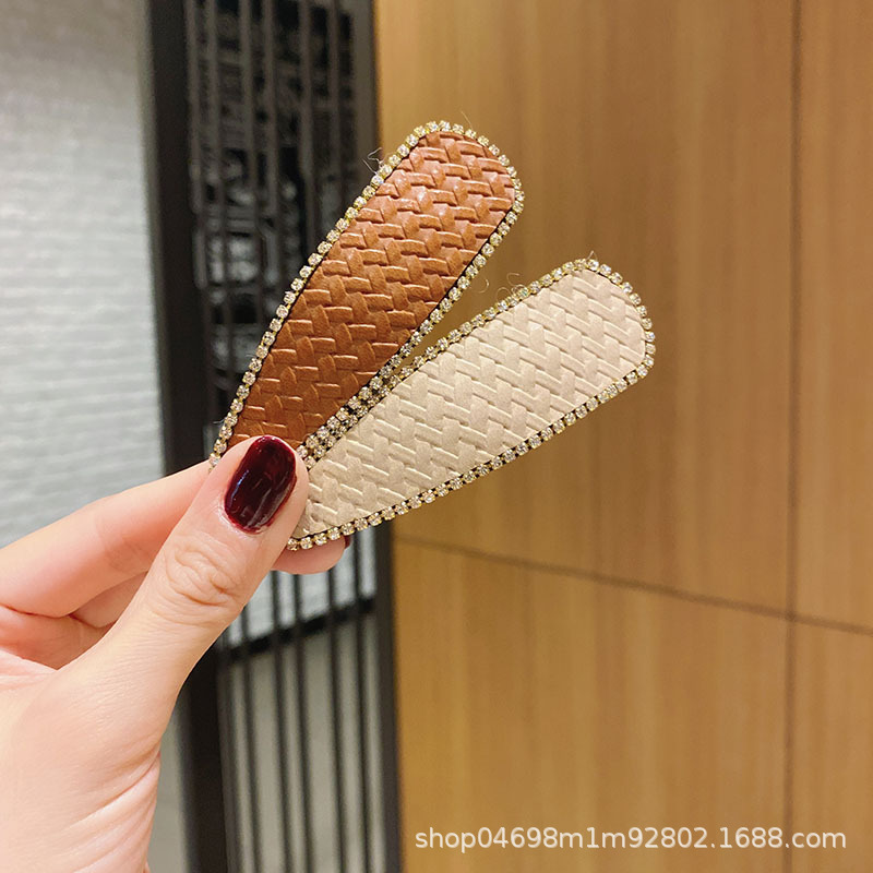 Rubber Band Drop Hair Clip Korean Style Pair Clip Hair Clip Back Head Broken Hair Clip Internet Celebrity Headdress Bb Clip Girl Side Clip Application Scenario