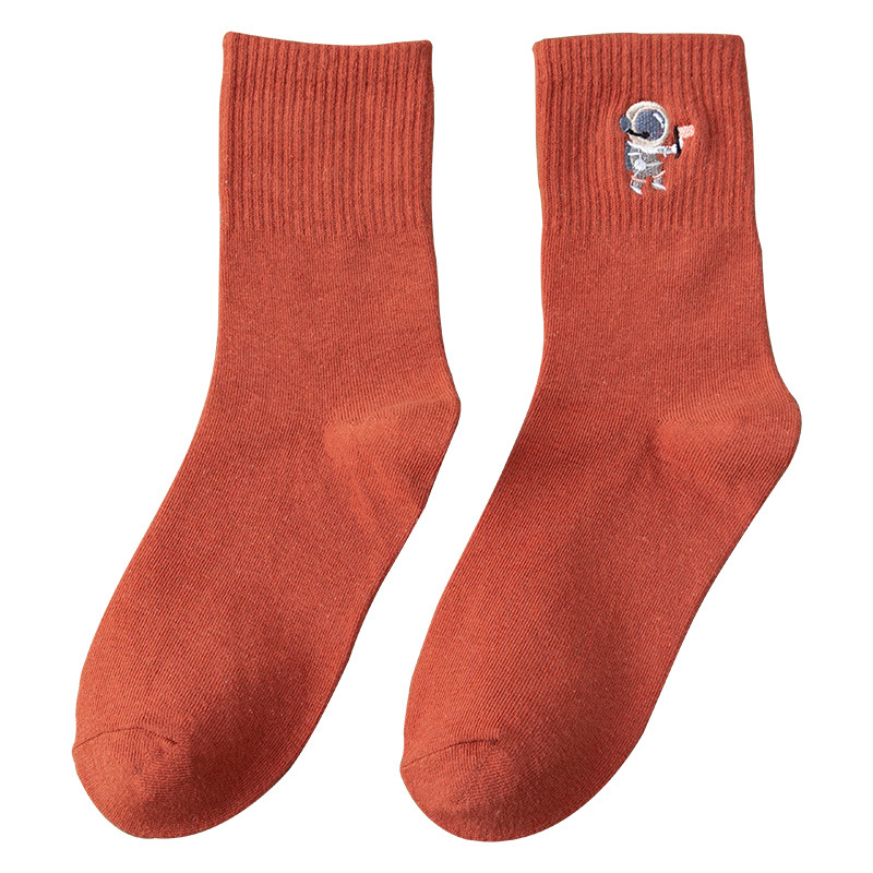 One-piece delivery of socks from the street stall for spring and autumn, new women's solid color cotton socks, women's mid-calf socks, versatile college-style embroidered long socks Item Picture
