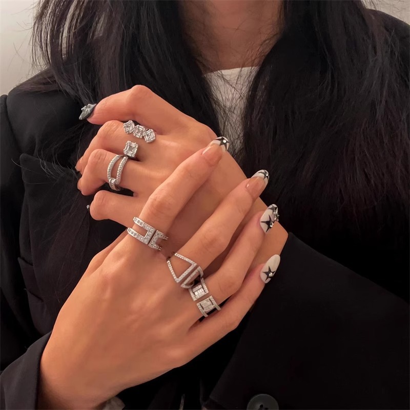 韩国小众设计感微镶锆石戒指女气质百搭高级感混搭个性满钻食指戒