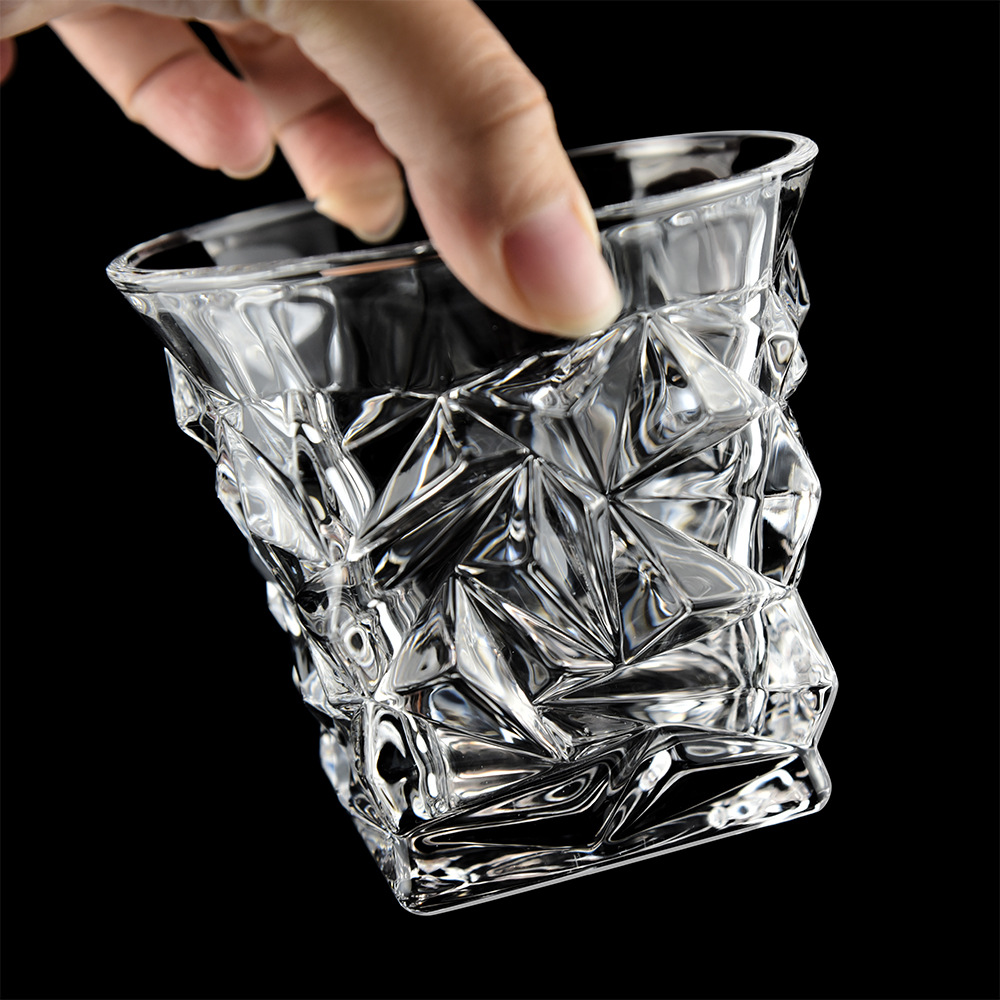 Glass Glass Crystal Wine Glass Glass Bottle 850Ml Whiskey Decanter Gift Set Italian Exquisite Glass Glass Set 7 Pieces Application Scenario