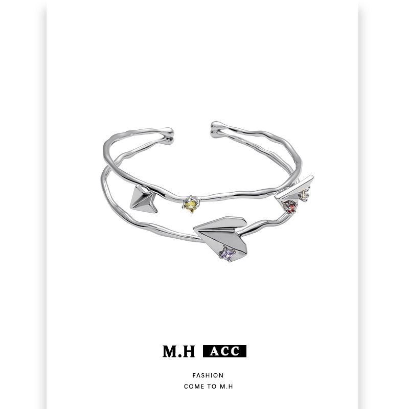 原创纸飞机镂空手镯女小众设计嘻哈甜酷风高级感手环手圈手饰品潮名亨饰品2