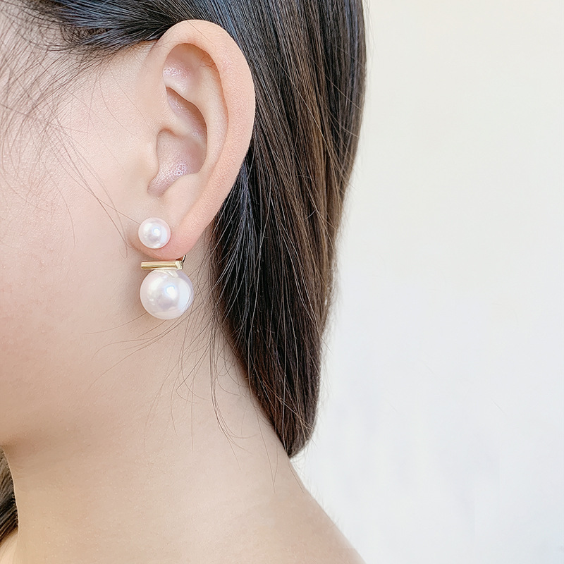 S925 silver needle, elegant and high-end, pearl stud earrings, simple and versatile design, French elegance, women's accessories wholesale