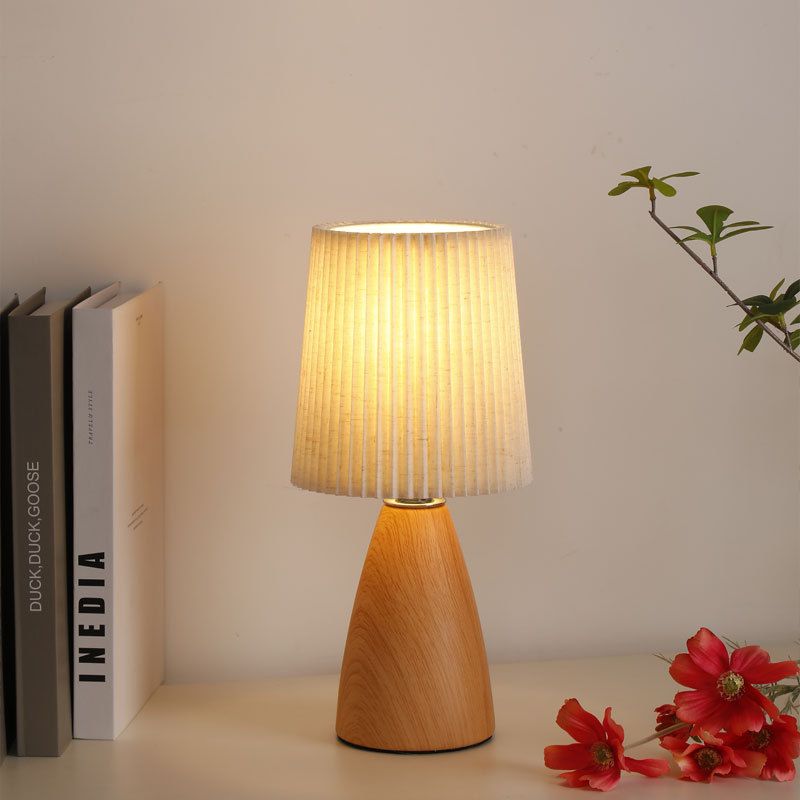 Desk lamp, bedroom pleated retro ceramic, study, night light, warm and romantic, desktop decoration, atmosphere, bedside lamp Specification drawing