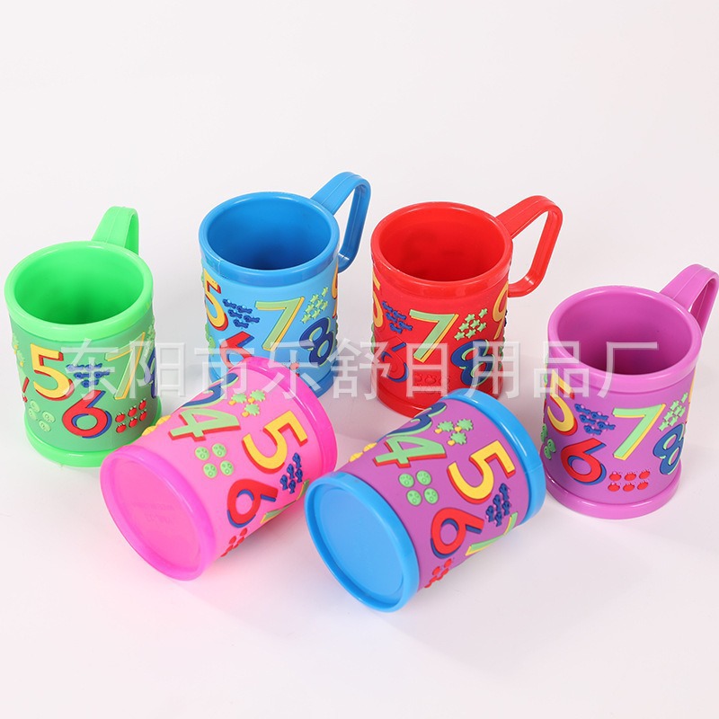 厂家直销现货儿童pvc软胶马克杯创意卡通图案pvc软胶漱口杯水杯