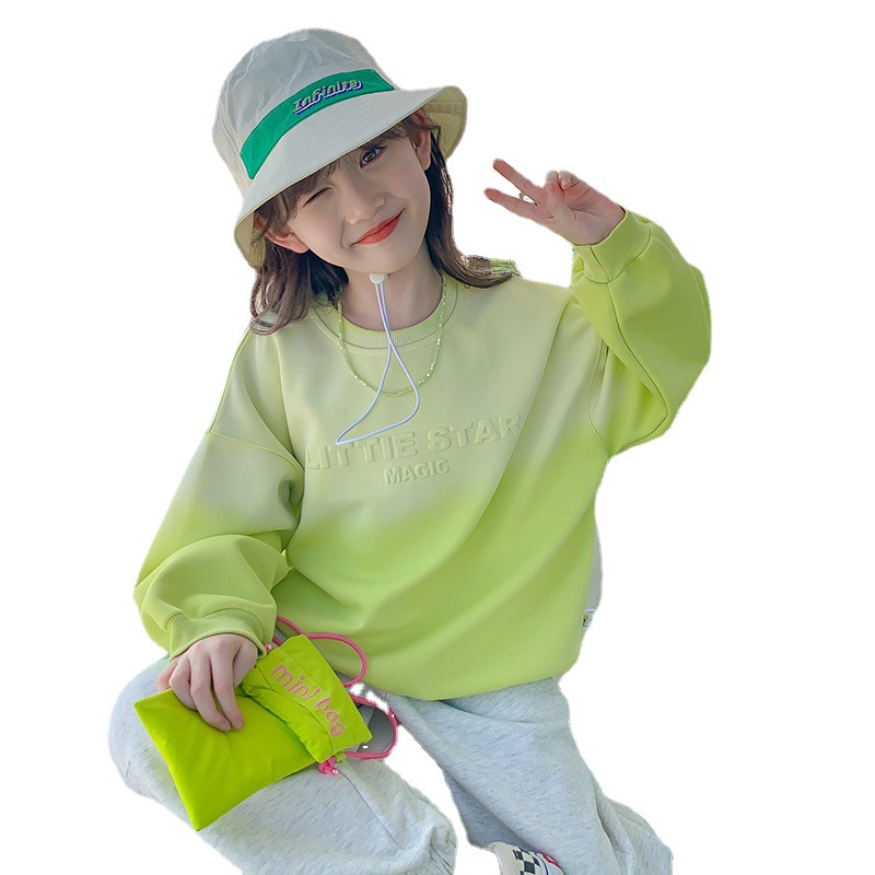 New 2024 stylish girls' hoodie Spring collection, long-sleeved children's spring and autumn style, loose top for little girls Item Picture