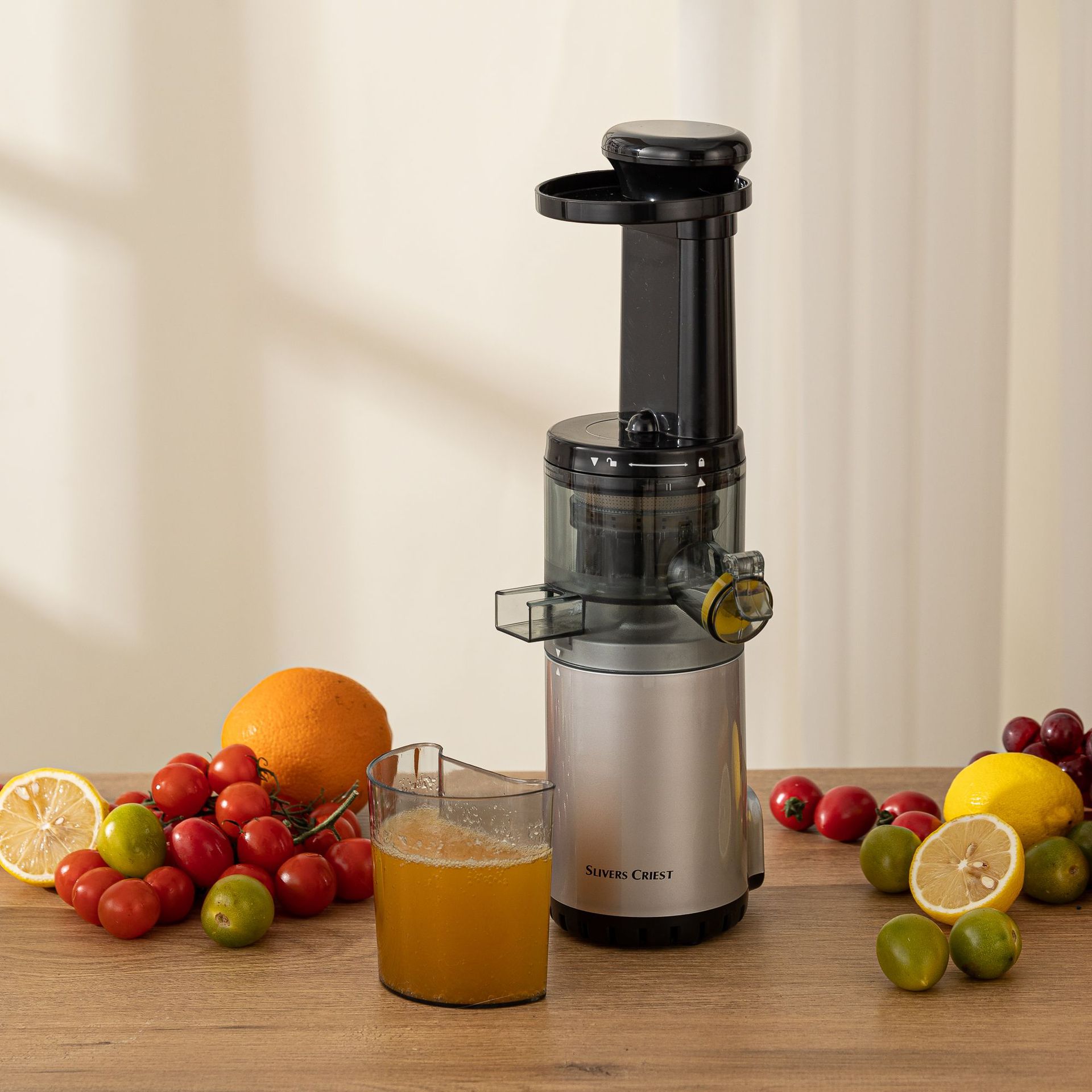 Foreign Trade Household Juicer For Separating Residue And Juice, Slow Cooking Machine, Multi-Functional Small Original Juicer Application Scenario