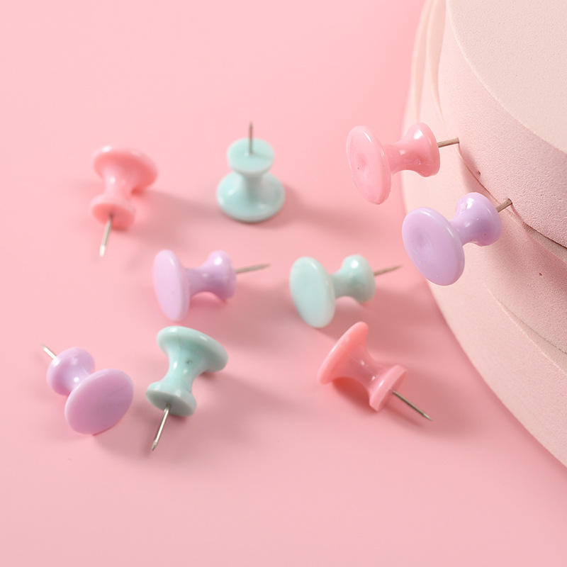 Colorful plastic, large-sized I-shaped nails, earth nails, creative combination, cute picture nails, corkboard photo nails Application Scenario