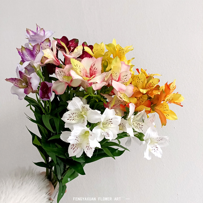 仿真彩色压纹3D百合花六出花婚庆客厅装饰摆件道具人造花仿真花束