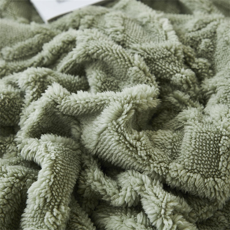 Autumn And Winter Thickened New Tuff Blanket Solid Color Modern Simple Ins Wind Blanket Nap Blanket Wholesale Application Scenario