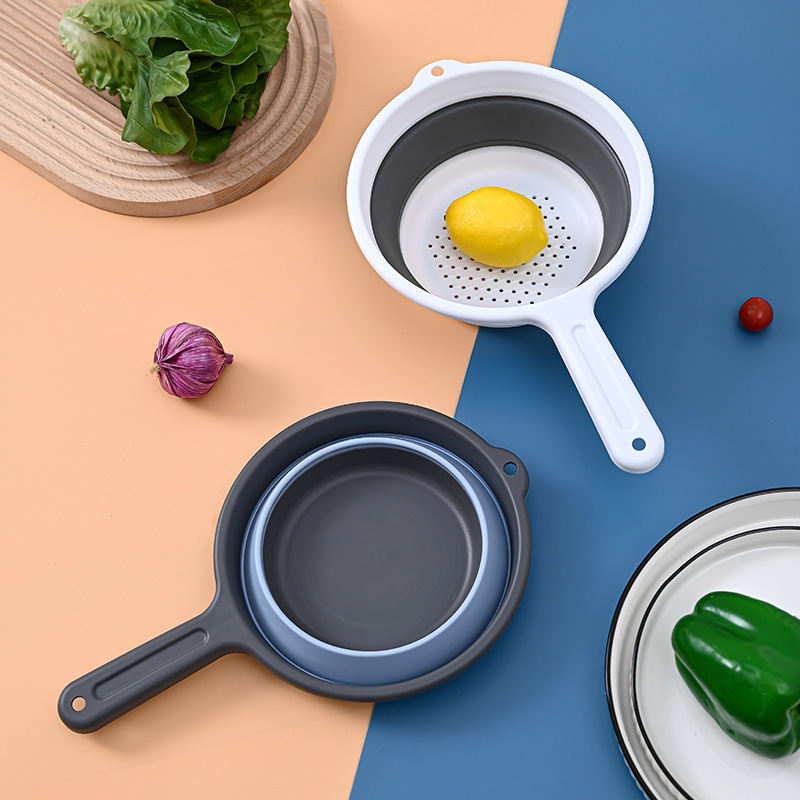 Long handle folding water spoon kitchen household can hang home daily thickened plastic ladle can drain water ladle full figure