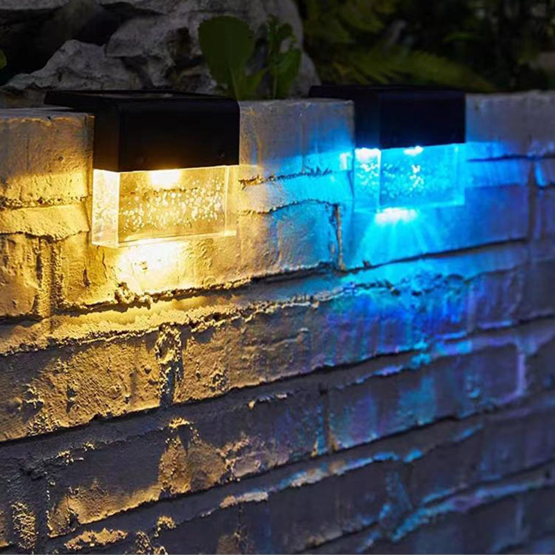 Cross-border solar step lights, outdoor rainproof courtyard column head lawn garden atmosphere lights, villa gate fence lights Specification image