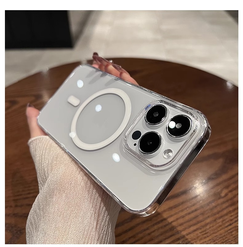 Magsafe shockproof transparent magnetic case is simple and practical. It is a drop-resistant phone case for iPhone 17 that is not prone to yellowing and has a large hole pic 50