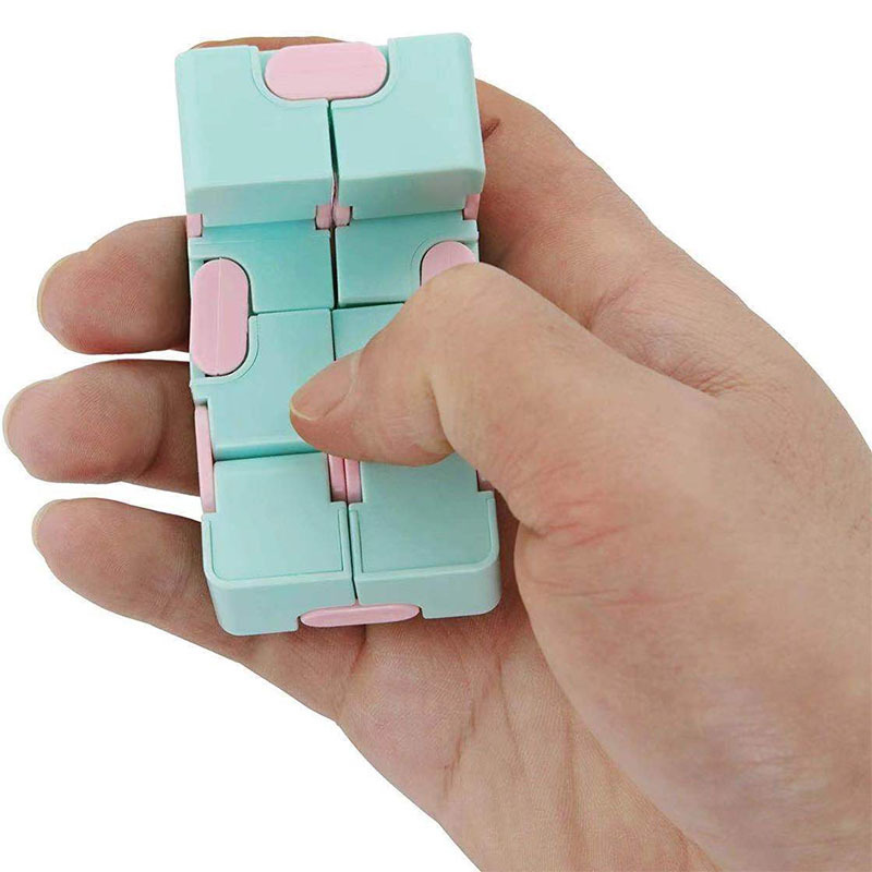 Wholesale Foreign Trade Unlimited Rubik's Cube Creative Tiktok Toy Vent Decompression Toy Flip Rubik's Cube Pocket Macaron Application Scenario
