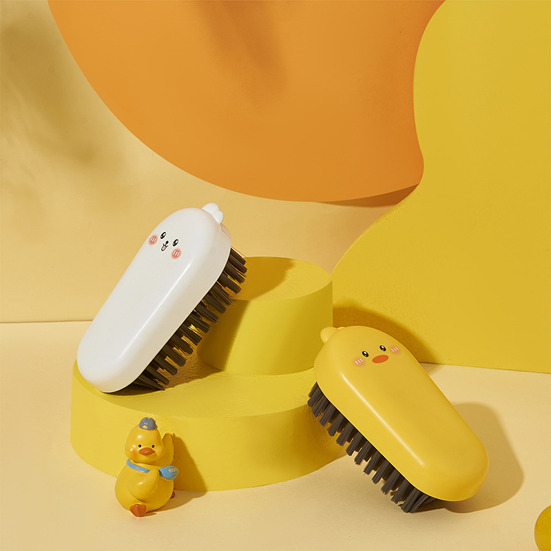 Cartoon plastic brushes, laundry cleaning brushes, soft bristle laundry brushes, portable short-handled laundry brushes, board brushes, shoe brushes Application Scenario
