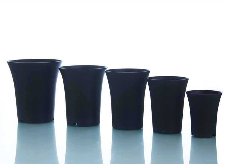 Height-Thickening Multi-Size Plastic Flowerpot Vientiane Pot High-Waisted Pot Black Frosted Succulent Flowerpot Green Plant Pot Application Scenario