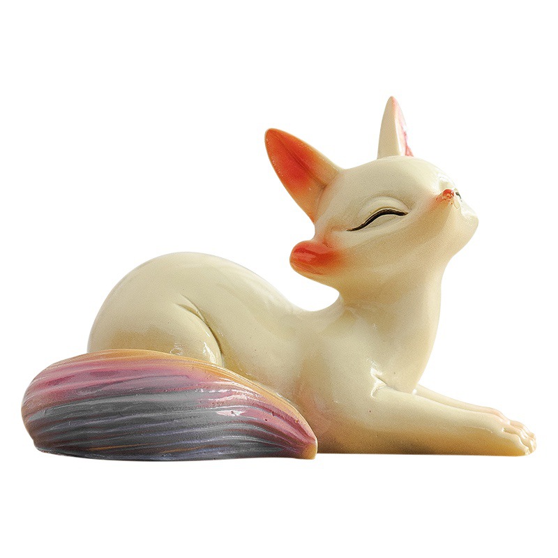The color-changing little fox, panda and rabbit tea pet can be raised for tea play, office, home, tea table and tea pet decoration Item Picture