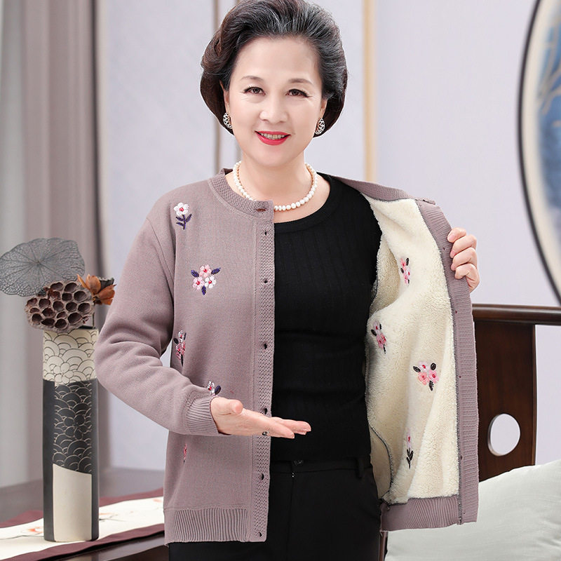 Grandma's long-sleeved woolen sweater with fleece and warm knitted sweater for autumn and winter, middle-aged and elderly mom's embroidered base layer sweater, outerwear for women Application Scenario