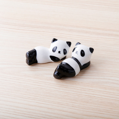 Chopstick rack, chopstick holder, dining table, home ceramic cartoon panda creative and cute decoration, hotel dining table setting chopstick rack Application Scenario