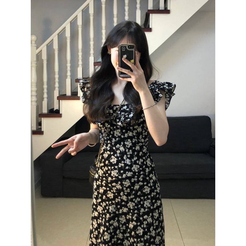 Tea break French black floral strappy small flying sleeve dress for children's summer 2024 new style Hepburn elegant long dress details Picture