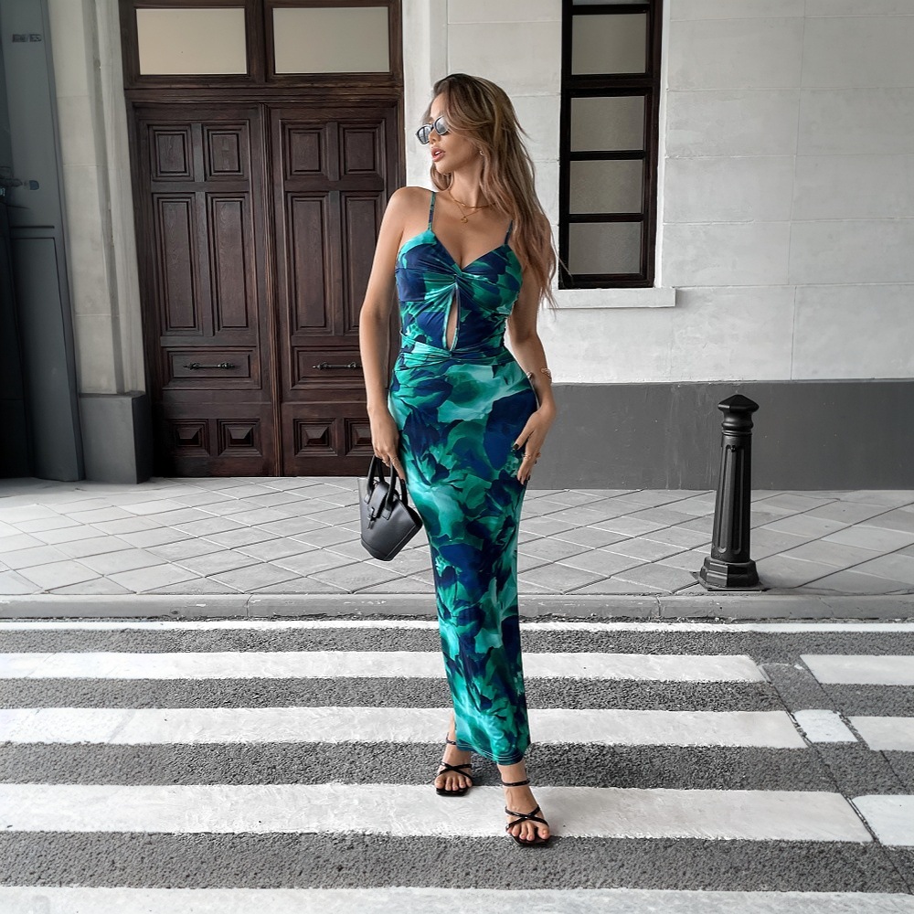 Amazon Cross-border European and American women's clothing 2025 Summer vacation style dress, hip-hugging, hollowed-out printed halter long dress