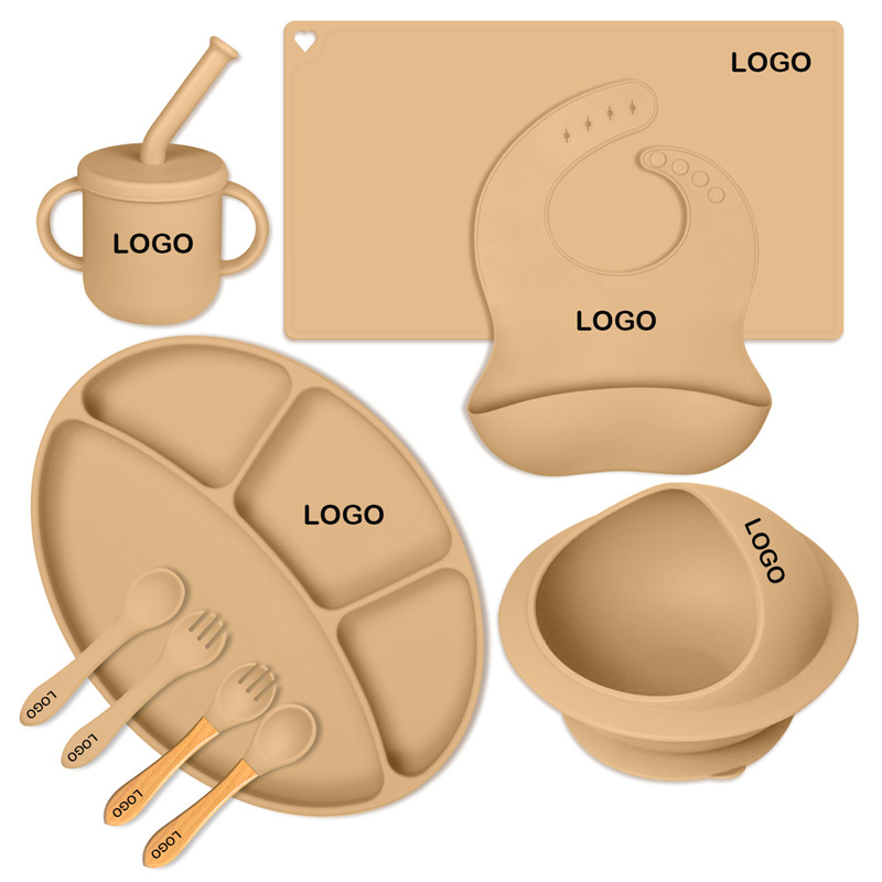 Amazon's best-selling baby silicone four-compartment dinner plate, oval baby tableware set, children's complementary food bowl, fork, spoon and bib Application Scenario