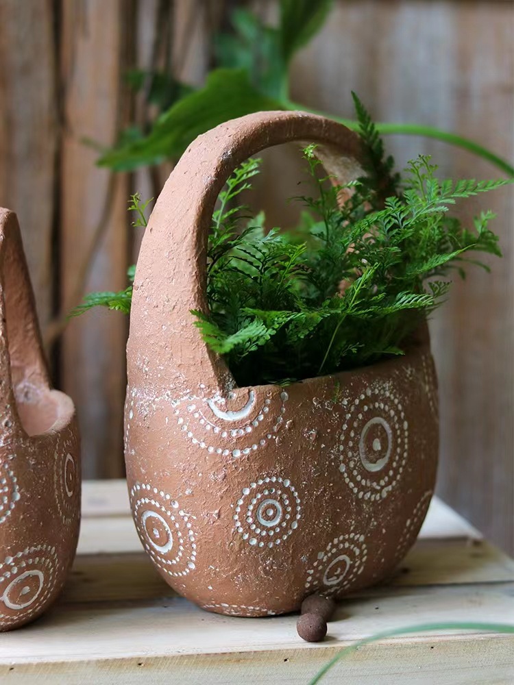 chinagoods retro and warm hand-held cement flower blue flowerpots, green plant planting flower vases, creative decorative items for gardens and courtyards Specification image