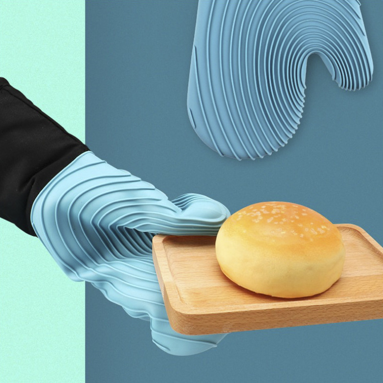 Amazon Spot BBQ Baking oven boiler Silicone plus cotton gloves High temperature resistant BBQ insulated silicone gloves Application Scenario