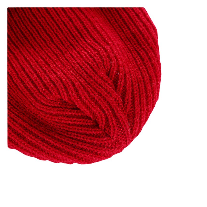 Winter warm, thickened, versatile European and American domed knitted hat, rolled-up fashionable hat, solid-color pullover adult woolen hat Item Picture