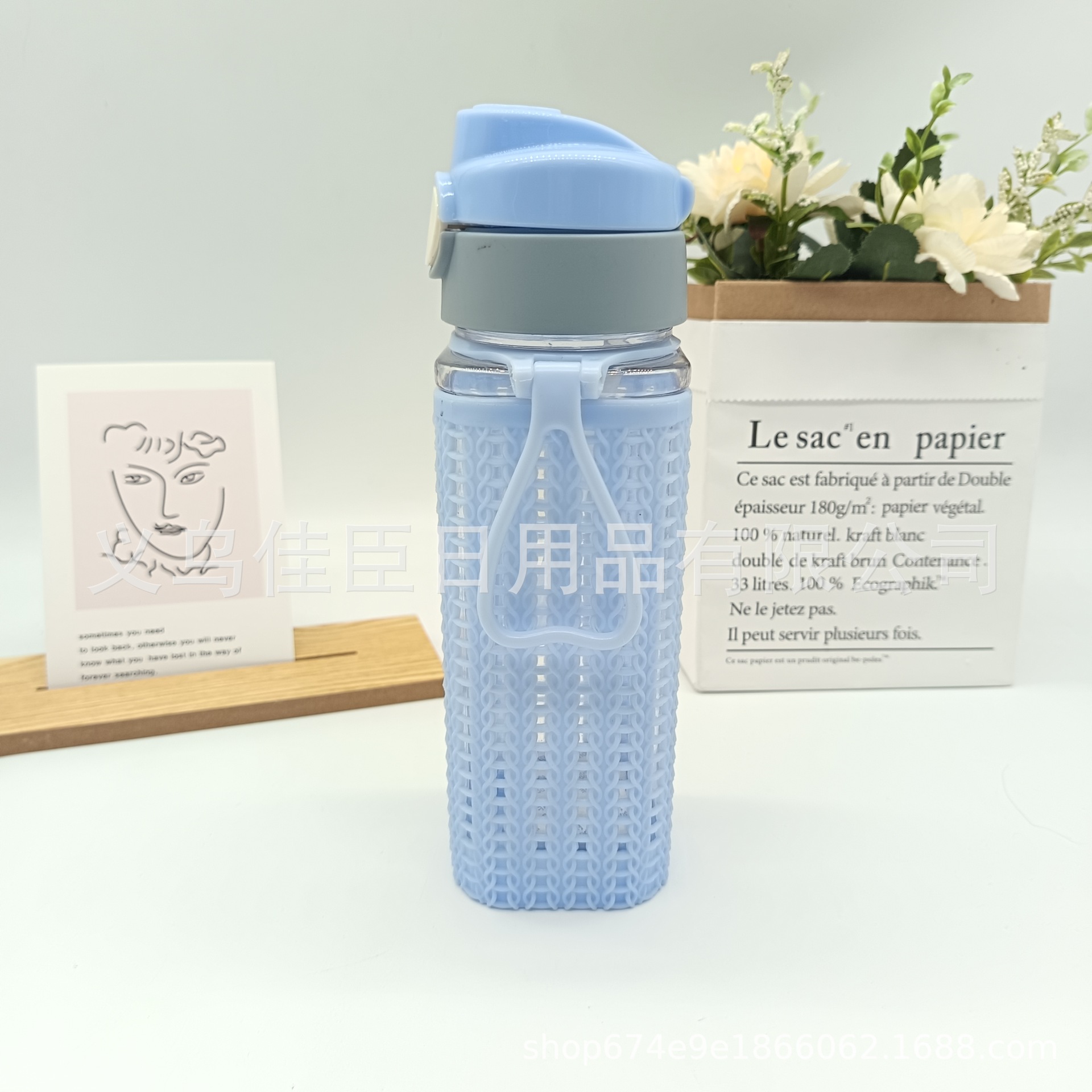 Amazon's best-selling sports water bottle, student large-capacity straw cup, pop-up lid, men and women hand in hand to take out the space cup Specification drawing