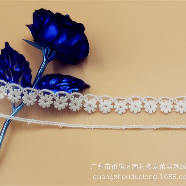 1110616A Exquisite lace-trimmed clothing, home textile accessories, mesh embroidery, 3 cm wide Application Scenario