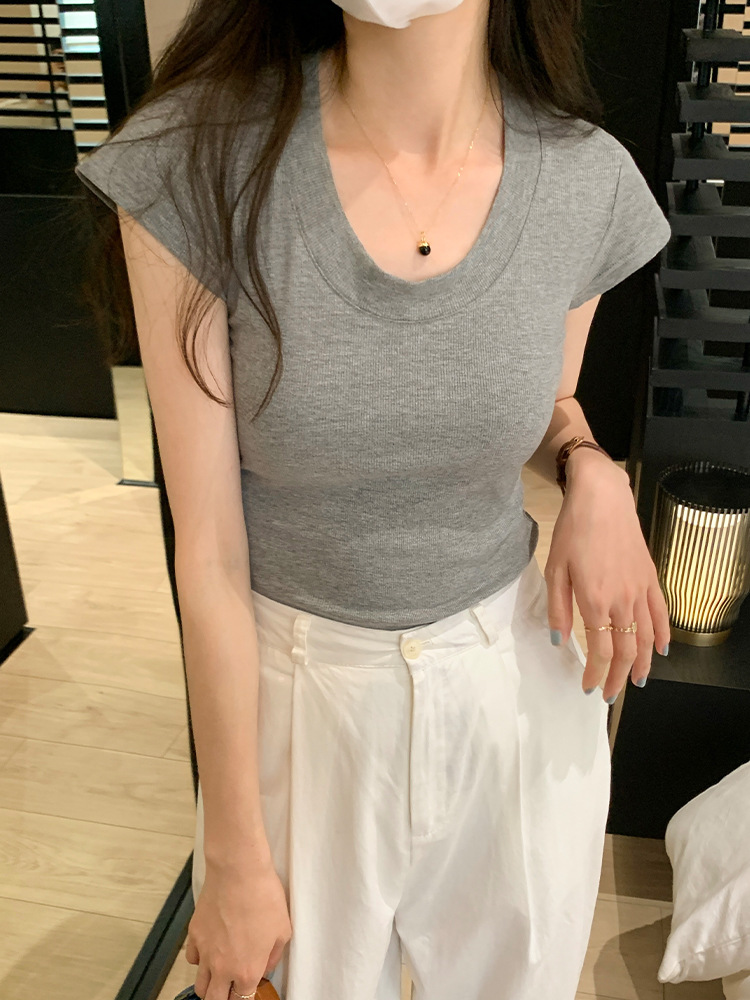 White off-the-shoulder short-sleeved T-shirt for women, slim and slimming, U-neck, new summer 2024 style, unique and stylish bottom layer details Picture