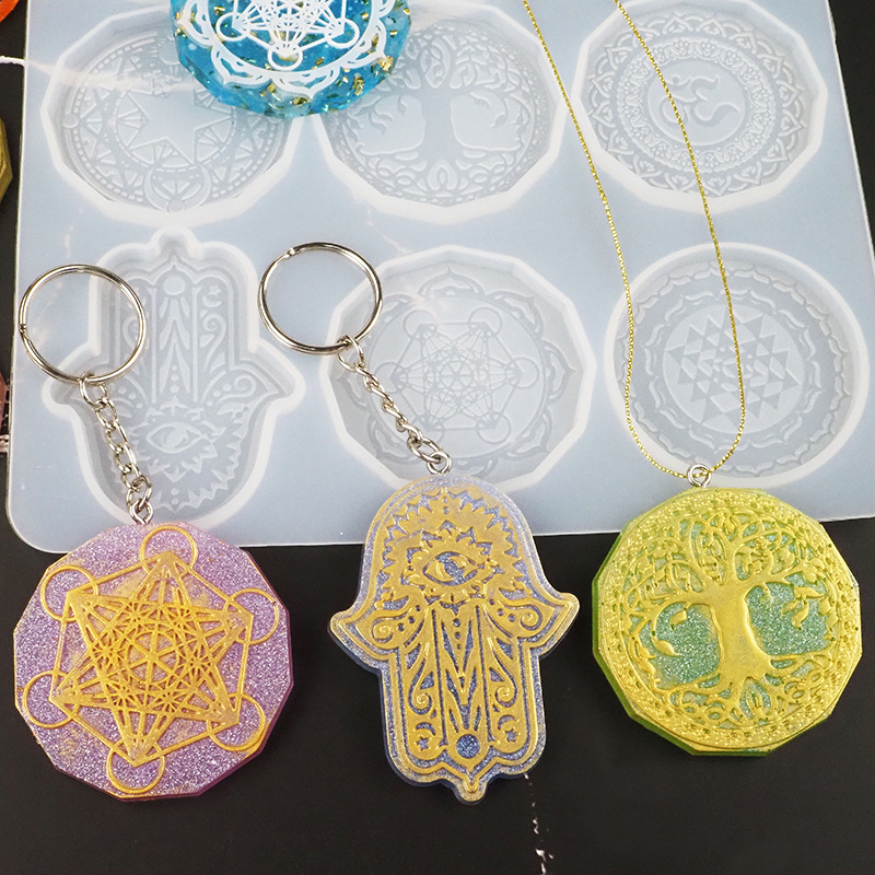 diy crystal resin mold, epoxy resin keychain, necklace, jewelry, display piece, handcrafted mirror silicone mold Application Scenario