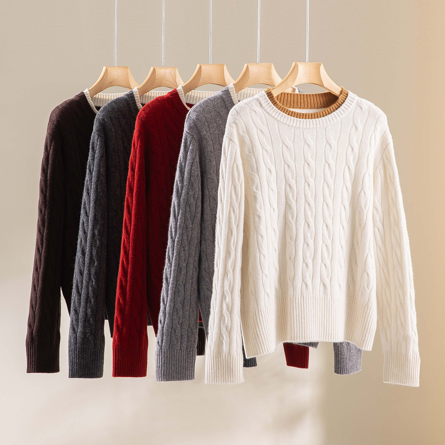 Wool two-piece round-neck pullover knitted sweater, a new retro braided short-sleeved fashionable outerwear for autumn/winter 2025 Application Scenario