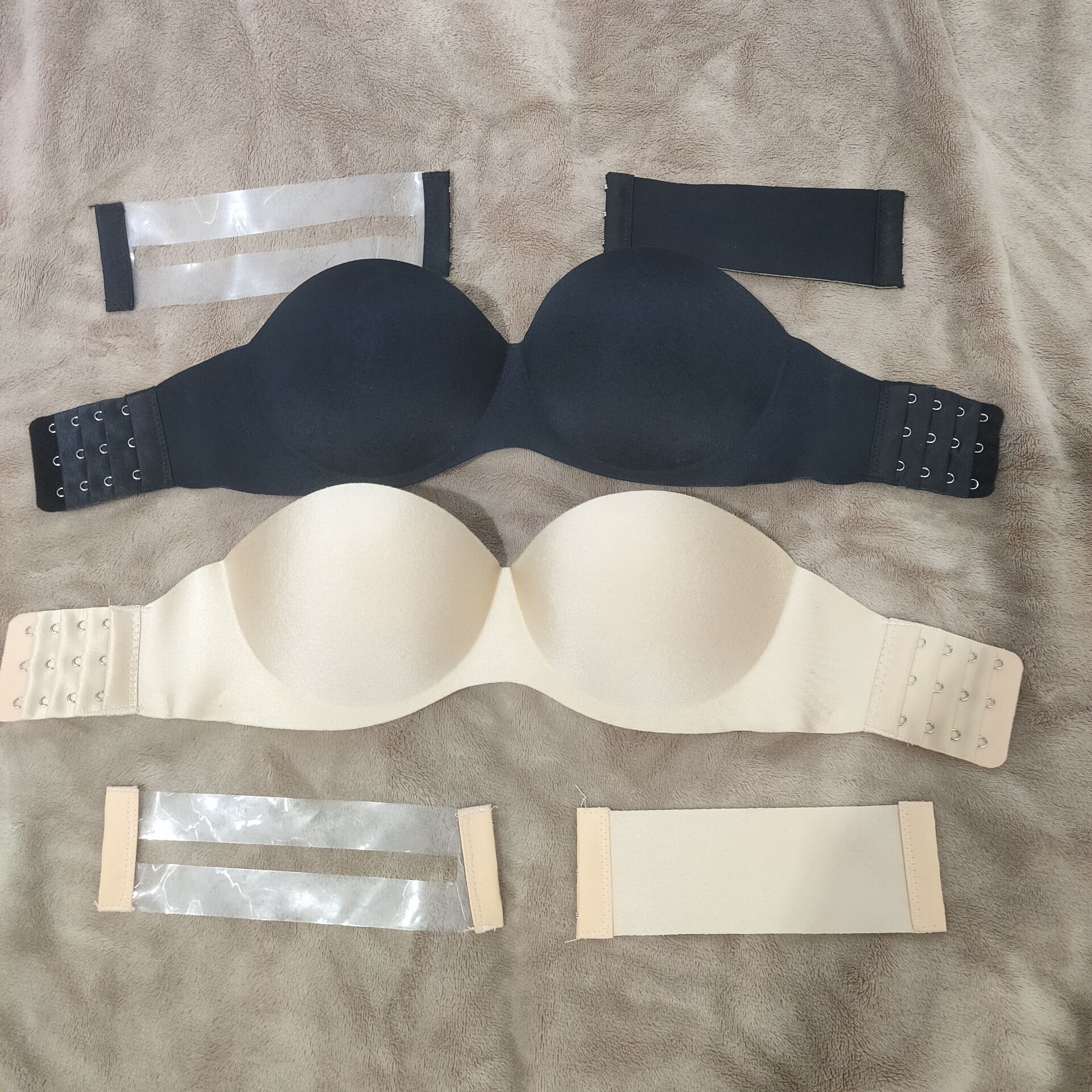 The one-piece strapless bra holds up the breasts and creates invisible, unobstructed chest spread delivery double strap breathable bra underwear details Picture