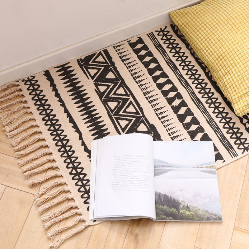 Nordic Floor Mat Home Bedroom Bed Blanket Square Round Non-Slip Carpet Study Living Room Coffee Table Hanging Basket Foot Mat Application Scenario