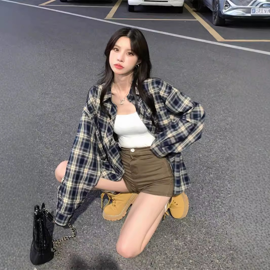 Plaid shirt for women 2024 Autumn new Korean style fashion girl petite retro long-sleeved shirt casual jacket Application Scenario