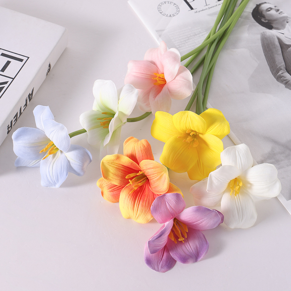 仿真花 手感PU郁金香 无叶梦幻色婚庆摄影插花家居软装饰餐桌假花产品图