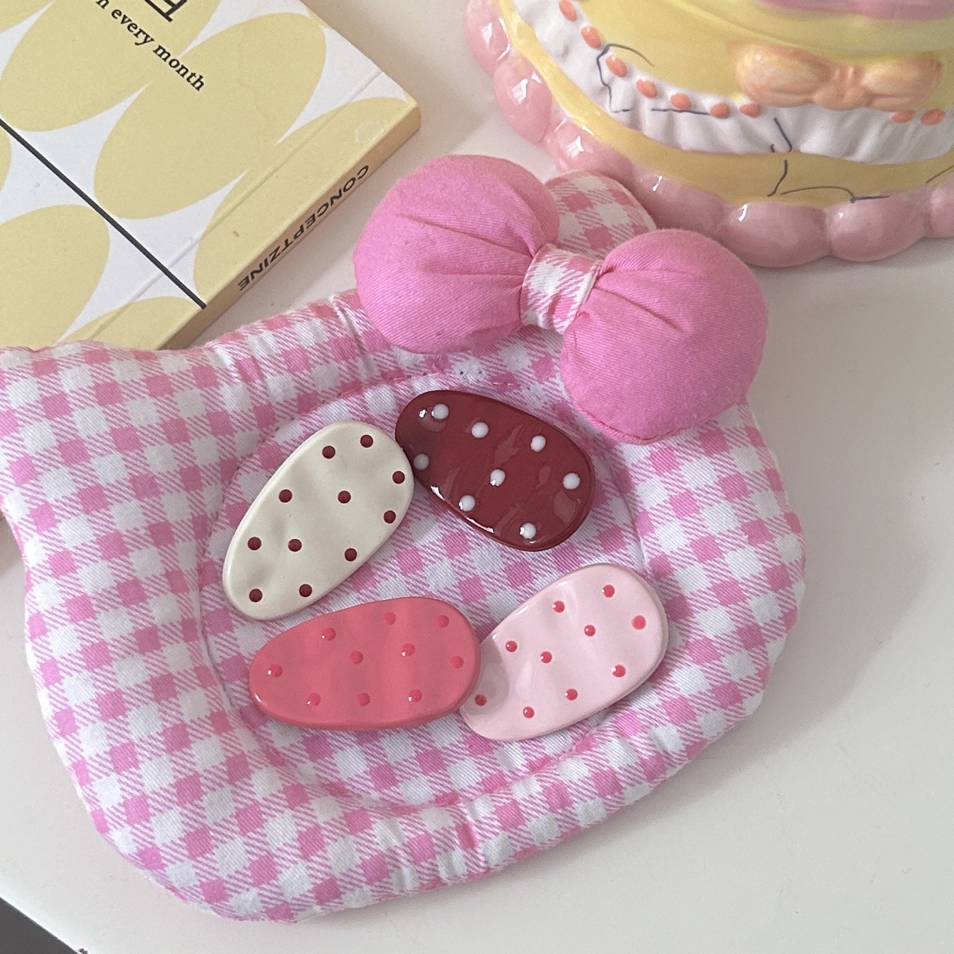 DD Dot Oval Clip, simple Japanese and Korean polka dot water drop duckbill clip, ins simple and versatile fringe clip, small clip Specification image