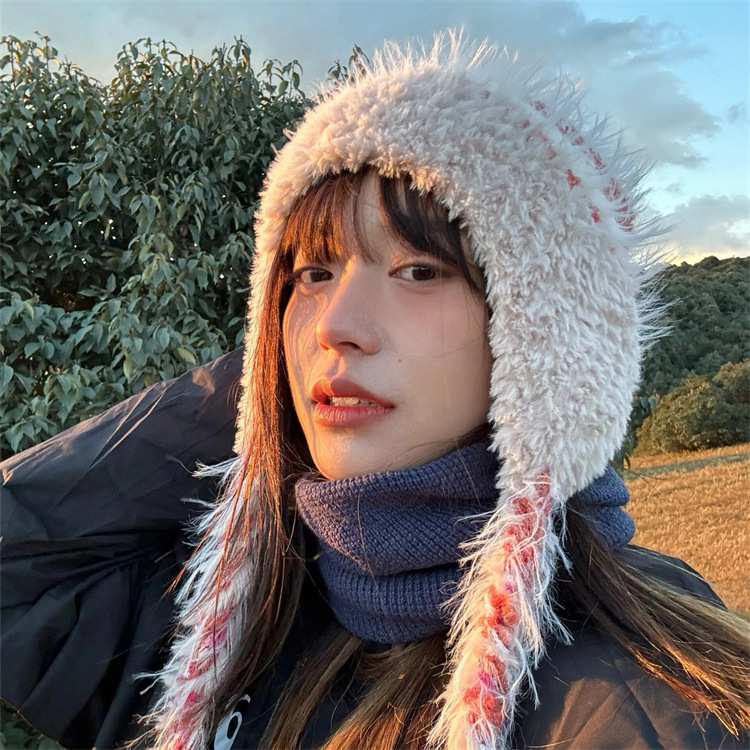 Striped Knitted Splicing Ethnic Style Woolen Hat Women's Autumn And Winter Thick Warm Ear Protection Hat Sleeve Color Contrast Face Small details Picture